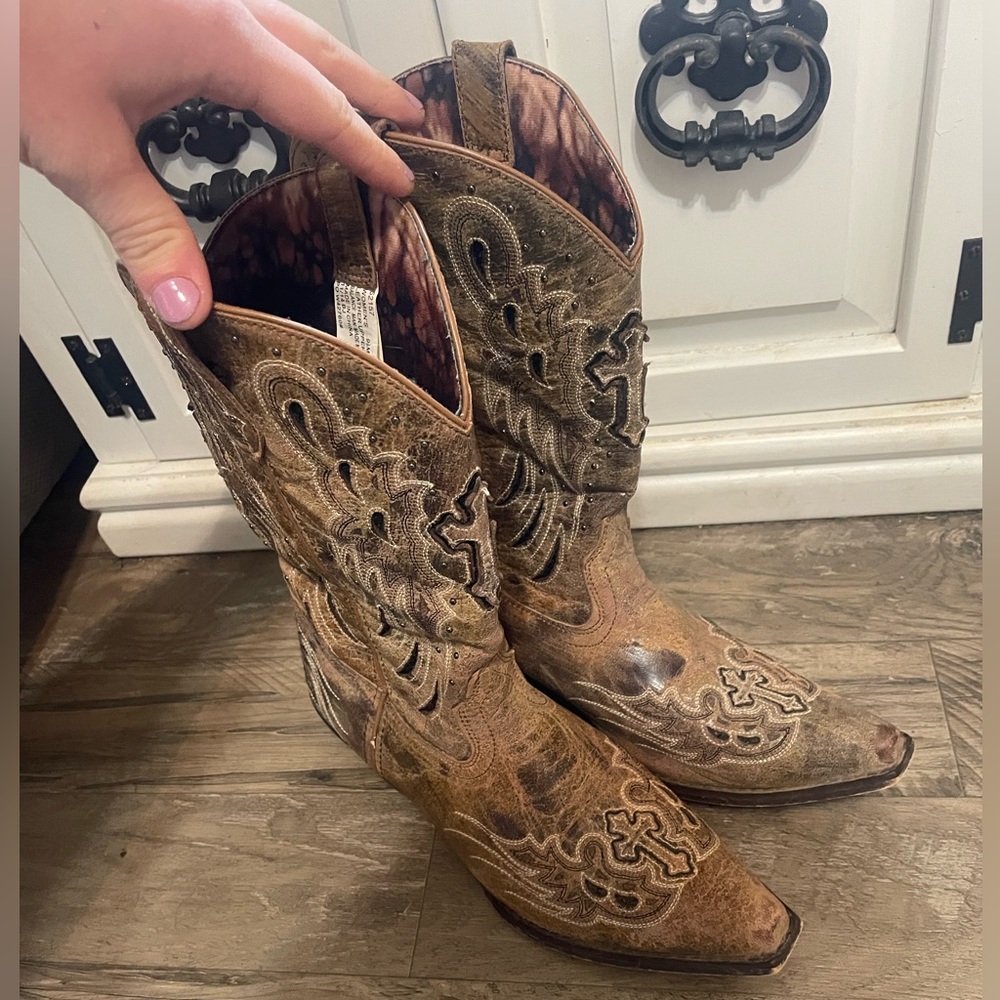 Laredo Cowgirl Boots